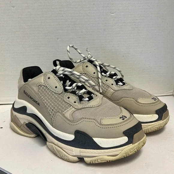 Balenciaga sneakers - Picture 1 of 9